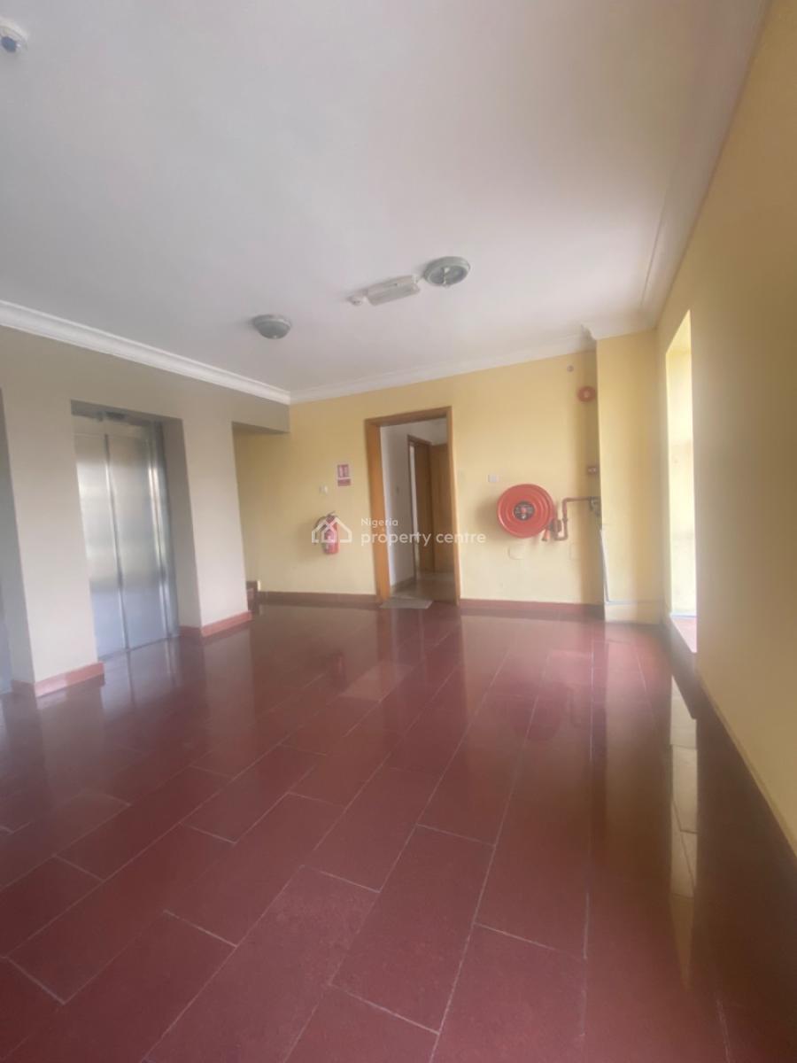 Luxury 3 Bedroom Flat, Admiraty Way, Lekki Phase 1, Lekki, Lagos, Flat / Apartment for Rent