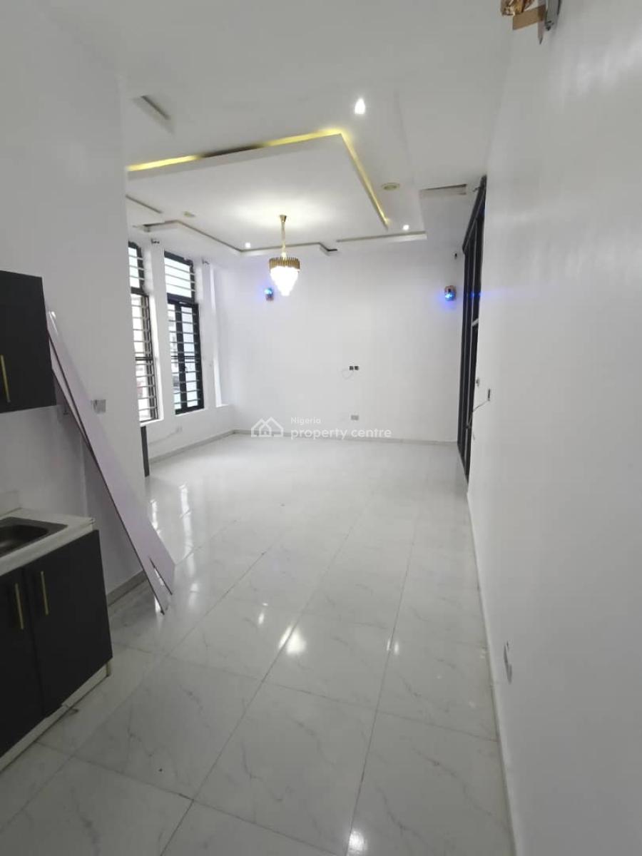 Master Bedroom in a Secured Estate with Swimming Pool, Ikota, Lekki, Lagos, House for Rent