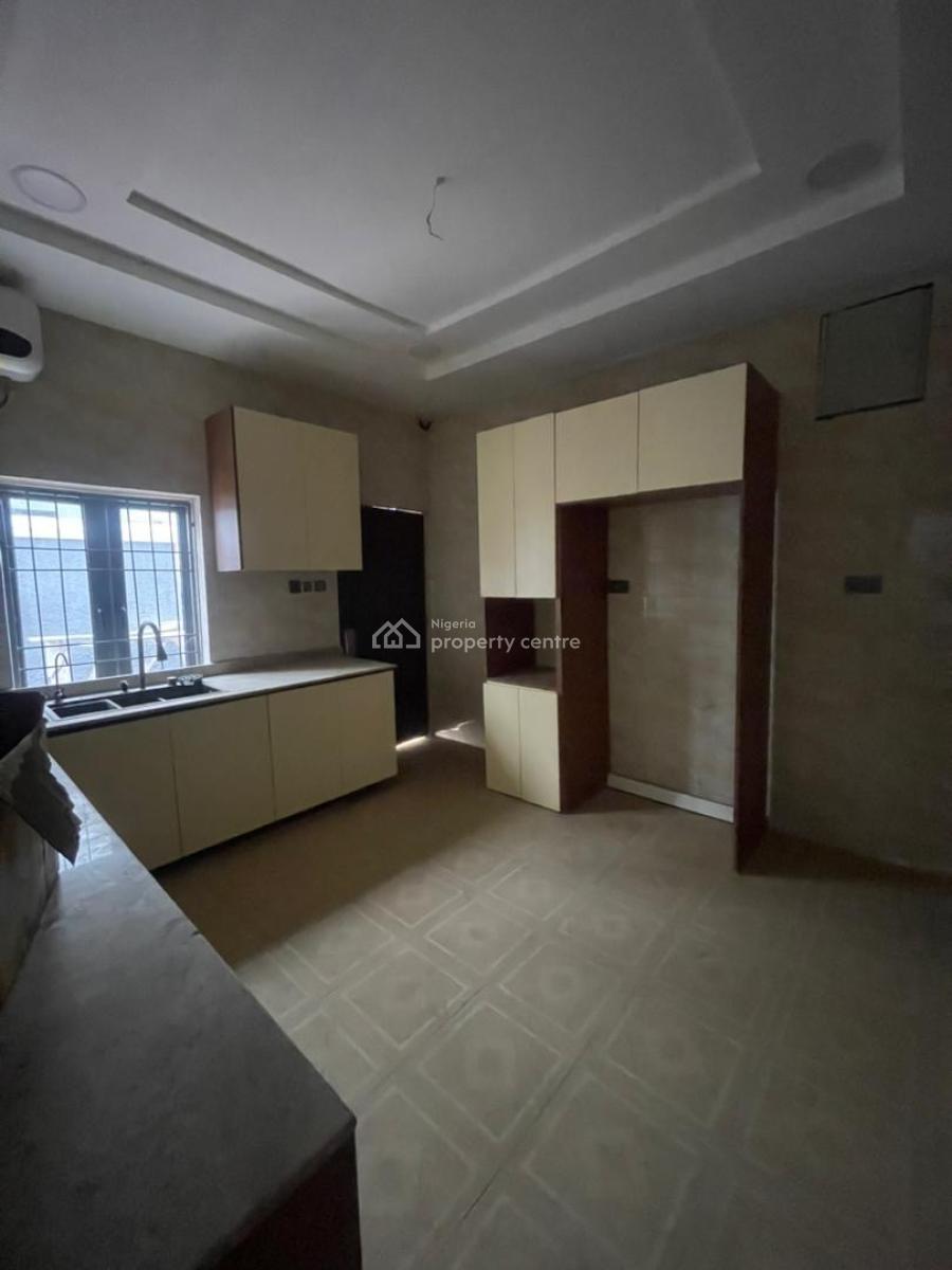 5 Bedroom Semi Detached Duplex with Bq, Life Camp, Abuja, Semi-detached Duplex for Rent