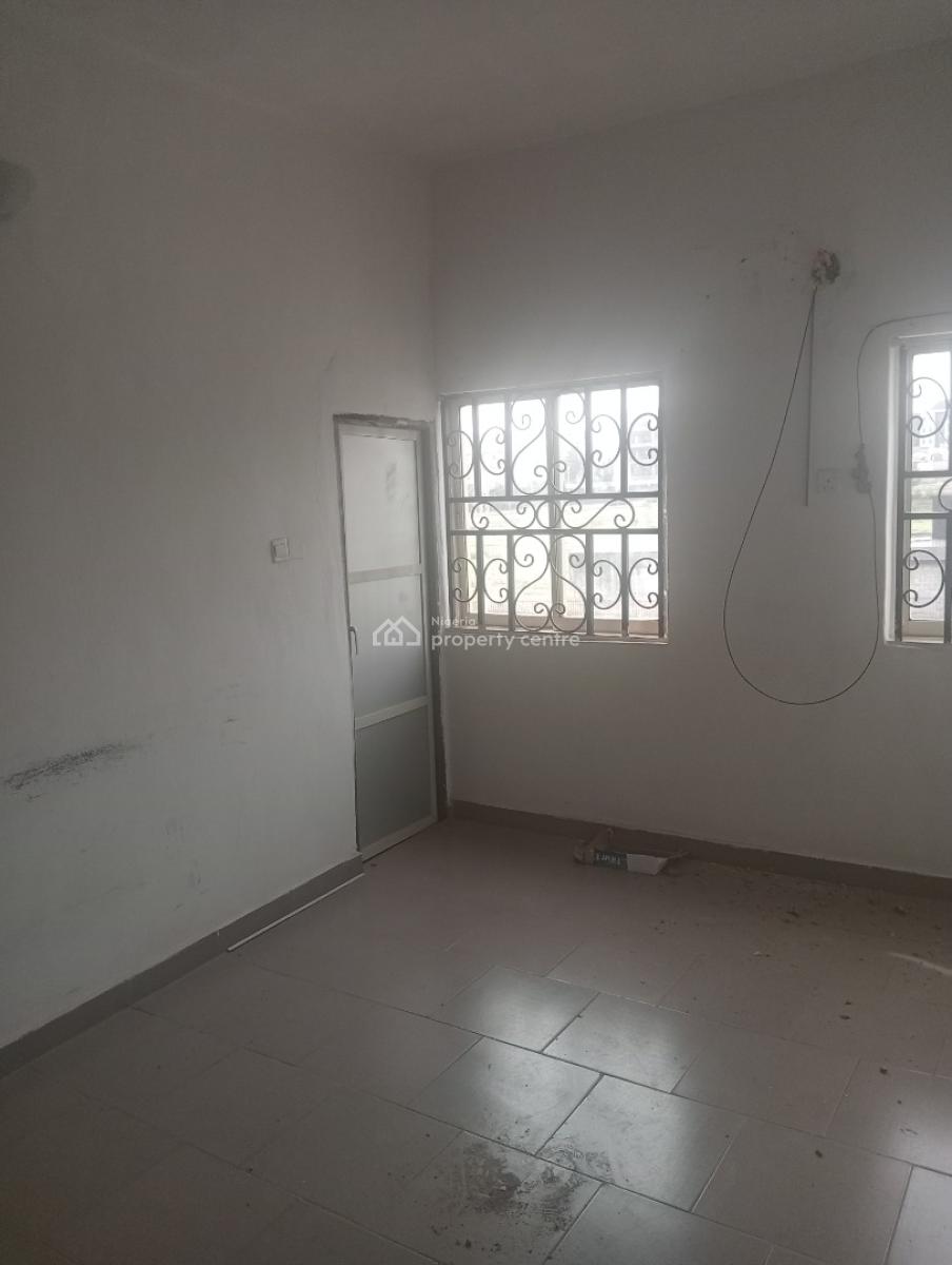 Spacious Clean 3 Bedroom Now Available, Mabuchi Main, Mabushi, Abuja, Flat / Apartment for Rent