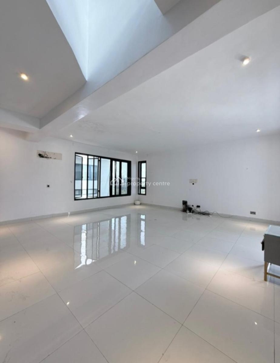 Serviced with 24/7 Power Supply 4 Bedroom En-suite Townhouse, Lekki Phase 1, Lekki, Lagos, Terraced Duplex for Rent