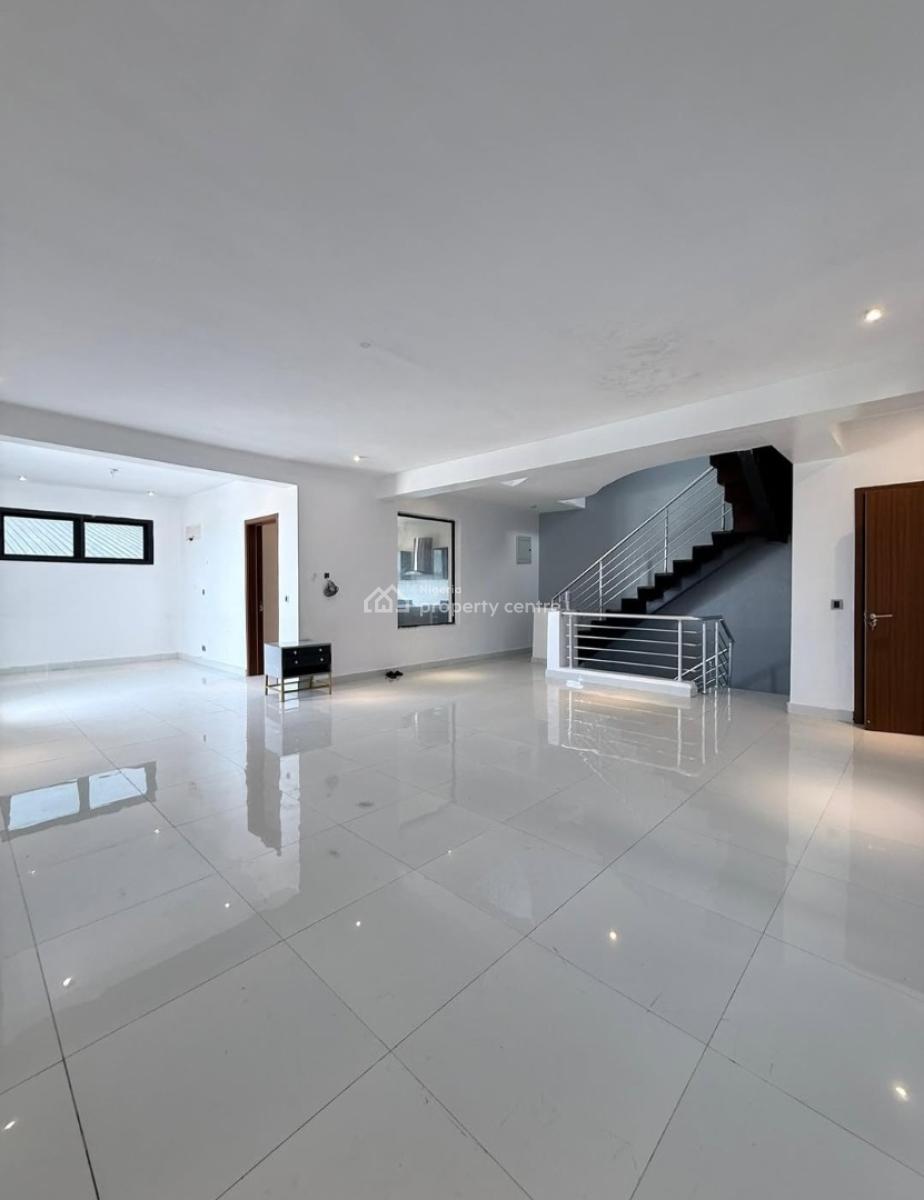 Serviced with 24/7 Power Supply 4 Bedroom En-suite Townhouse, Lekki Phase 1, Lekki, Lagos, Terraced Duplex for Rent