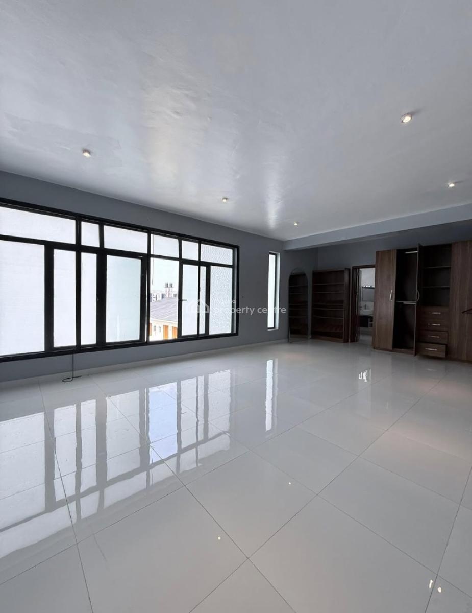 Serviced with 24/7 Power Supply 4 Bedroom En-suite Townhouse, Lekki Phase 1, Lekki, Lagos, Terraced Duplex for Rent