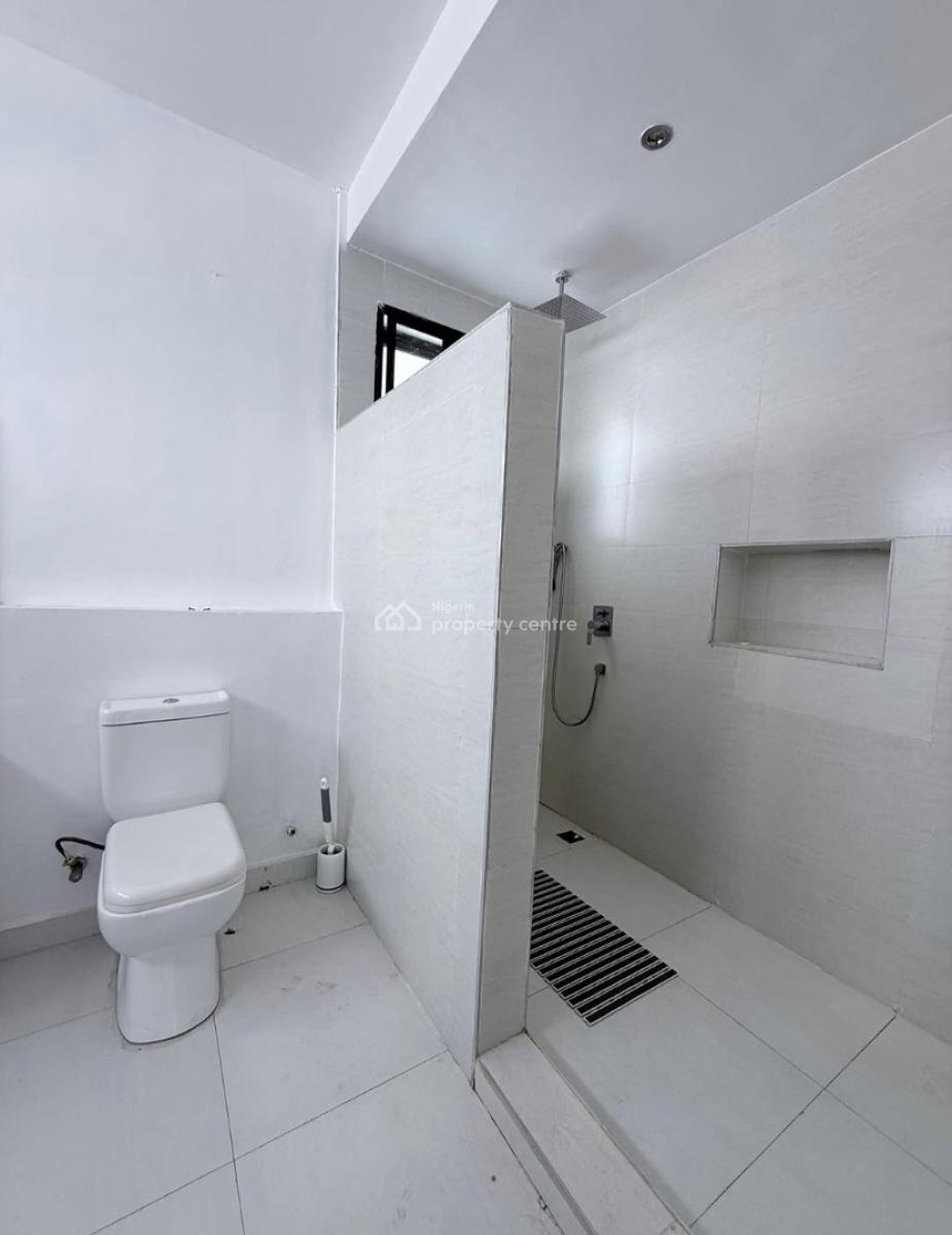 Serviced with 24/7 Power Supply 4 Bedroom En-suite Townhouse, Lekki Phase 1, Lekki, Lagos, Terraced Duplex for Rent