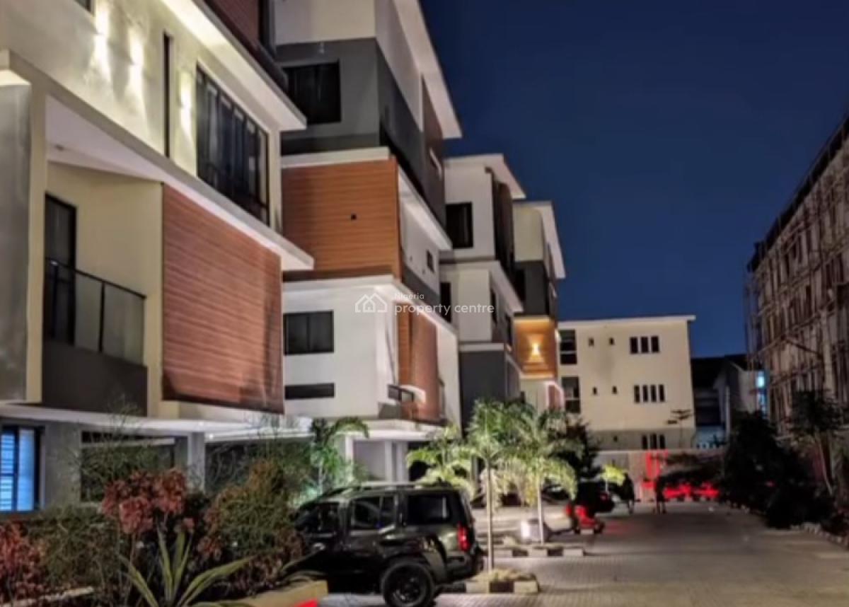 Serviced with 24 Hours Power Supply 4 Bedroom Ensuite Townhouse, Lekki Phase 1, Lekki, Lagos, Terraced Duplex for Rent