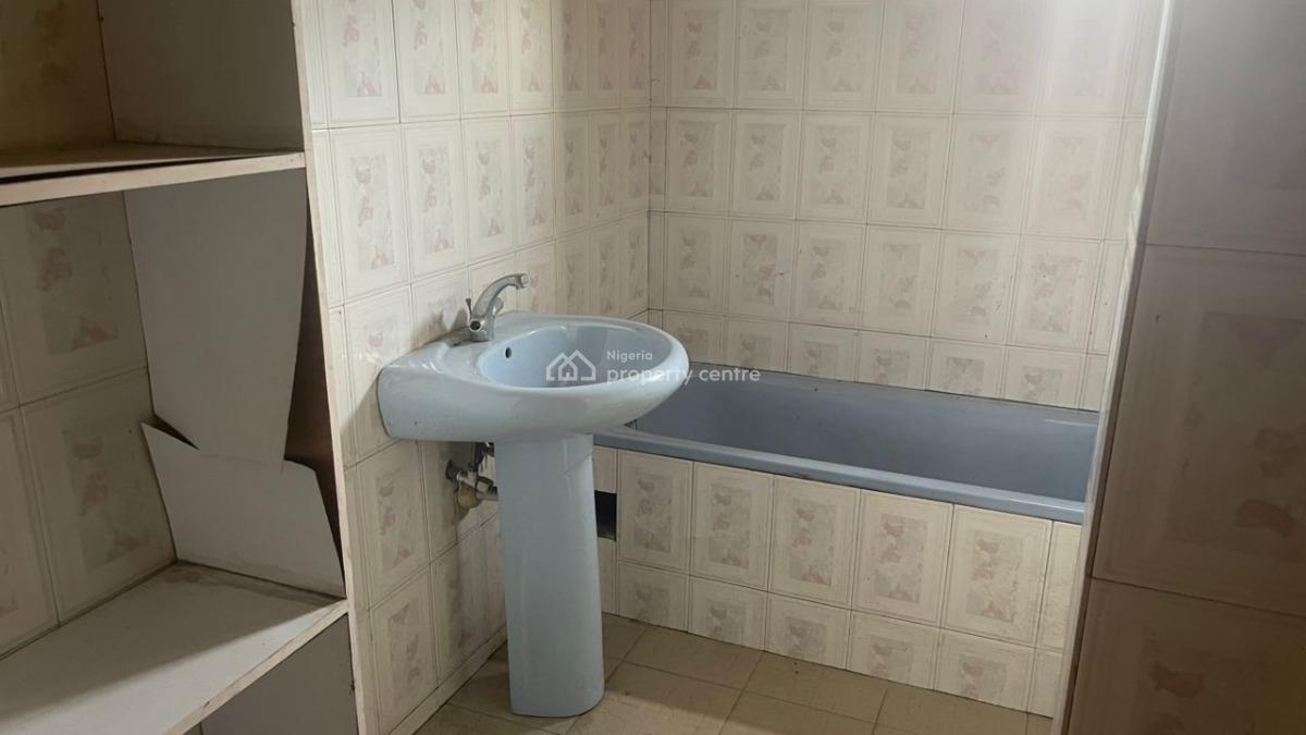 6 Bedroom Bungalow with a Penthouse & 2 Bedroom Bq, Mayfair Gardens Estate, Awoyaya, Ibeju Lekki, Lagos, Detached Bungalow for Sale