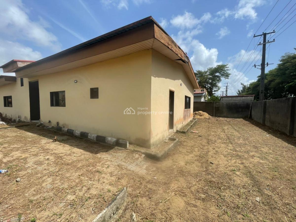 6 Bedroom Bungalow with a Penthouse & 2 Bedroom Bq, Mayfair Gardens Estate, Awoyaya, Ibeju Lekki, Lagos, Detached Bungalow for Sale