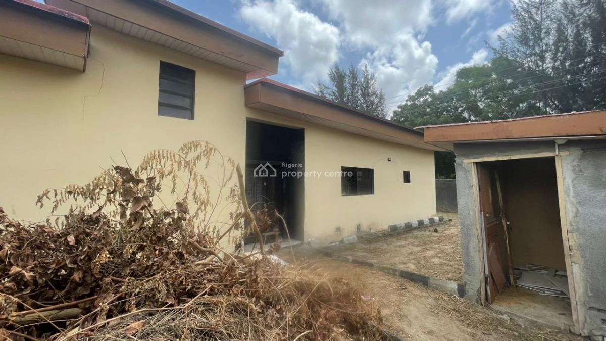 6 Bedroom Bungalow with a Penthouse & 2 Bedroom Bq, Mayfair Gardens Estate, Awoyaya, Ibeju Lekki, Lagos, Detached Bungalow for Sale