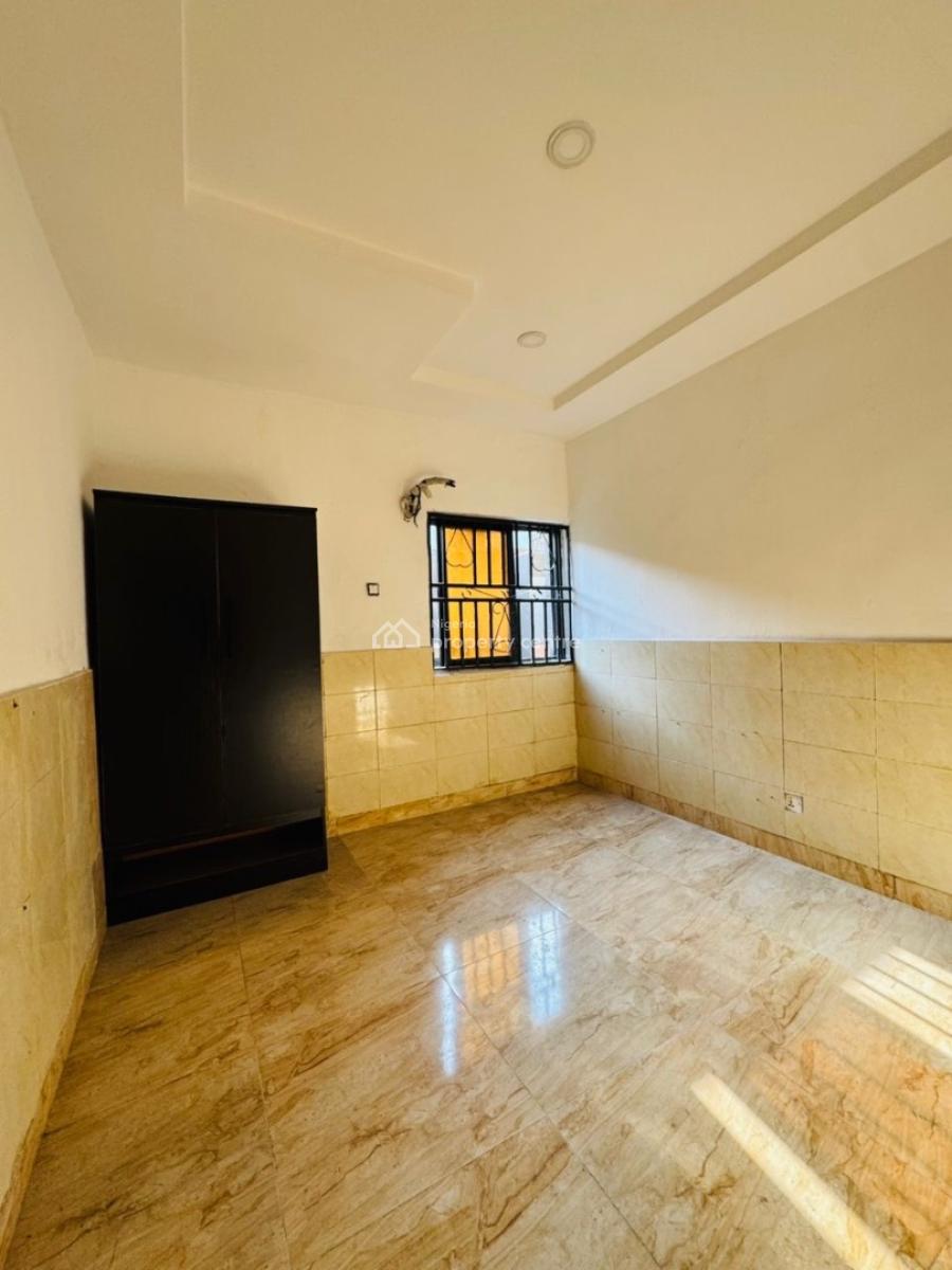 Well Built 3 Bedroom Apartment in a Serene Neighborhood, Lekki Phase 1, Lekki, Lagos, House for Rent