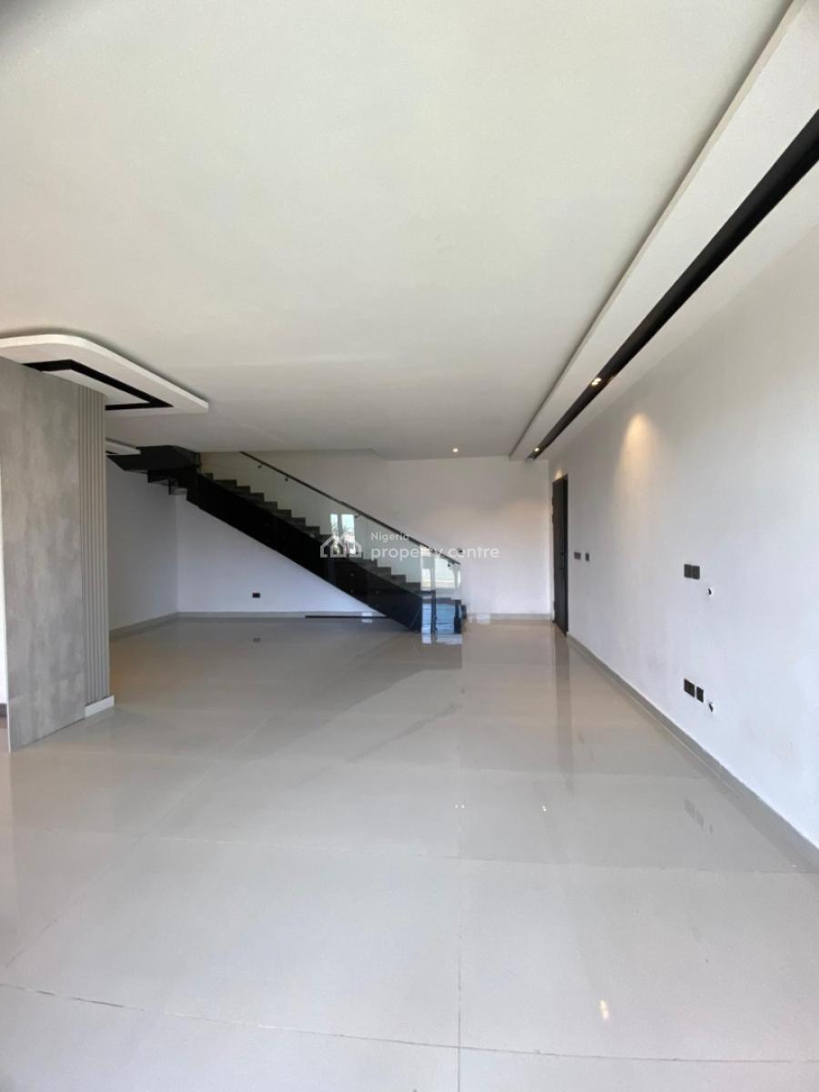 Brand New 2 Bedroom Maisonette with Bq, Lekki Phase 1, Lekki, Lagos, Flat / Apartment for Sale