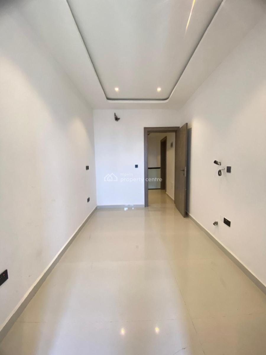 Brand New 2 Bedroom Maisonette with Bq, Lekki Phase 1, Lekki, Lagos, Flat / Apartment for Sale