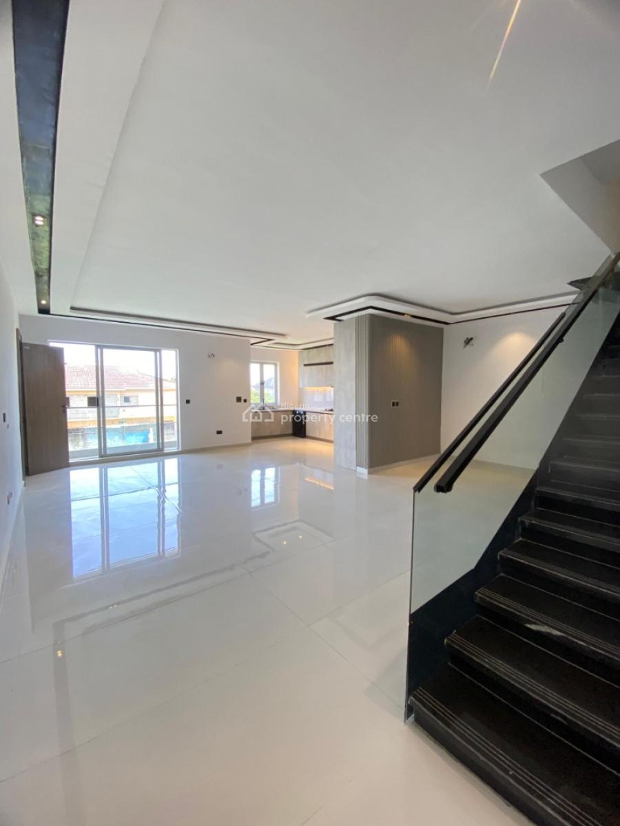 Brand New 2 Bedroom Maisonette with Bq, Lekki Phase 1, Lekki, Lagos, Flat / Apartment for Sale