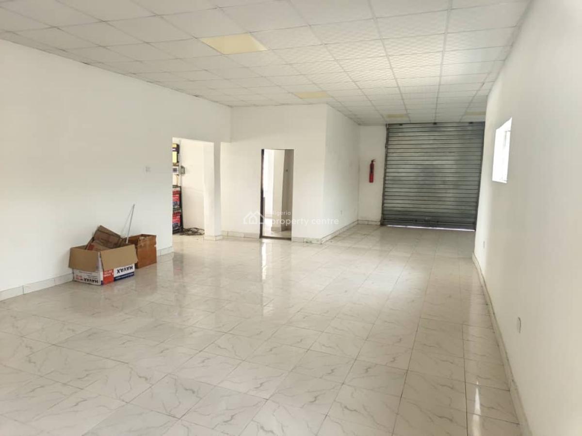 Commercial Property Wit Showroom, Warehouse Office and 2 Units of 3bed, Lekki Epe Express Way, Ibeju Lekki, Lagos, Commercial Property for Sale