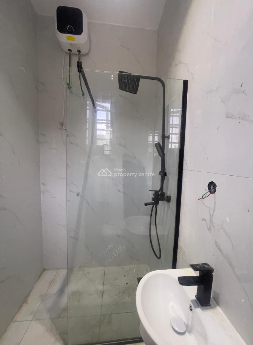 2 Bedroom Fully Serviced White Apartment, Ikate, Lekki, Lagos, Flat / Apartment for Sale