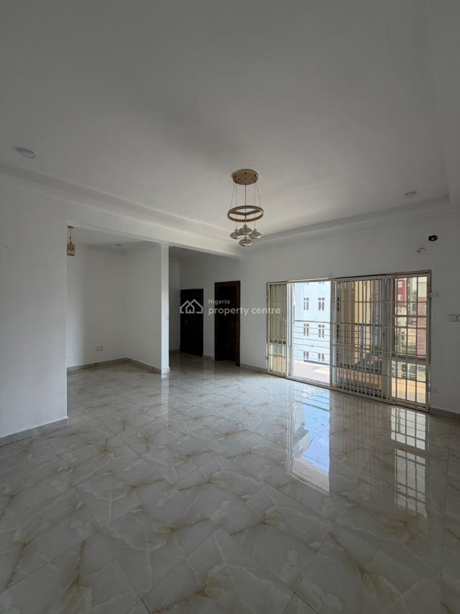 Neatly Renovated 3 Bedrooms Penthouse with a Bq Available, Gwarinpa, Abuja, Flat / Apartment for Rent