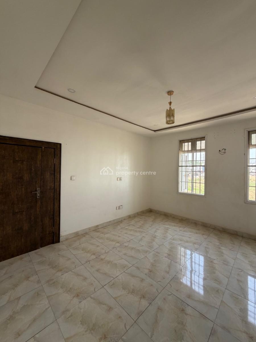 Neatly Renovated 3 Bedrooms Penthouse with a Bq Available, Gwarinpa, Abuja, Flat / Apartment for Rent