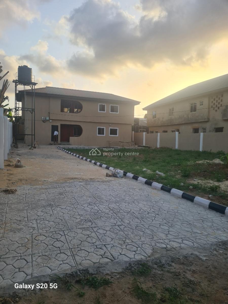 Standard Plot with 2 Bedroom Ensuite (upstairs), Radio Estate Off Awolowo Road, Ikorodu, Lagos, Residential Land for Sale