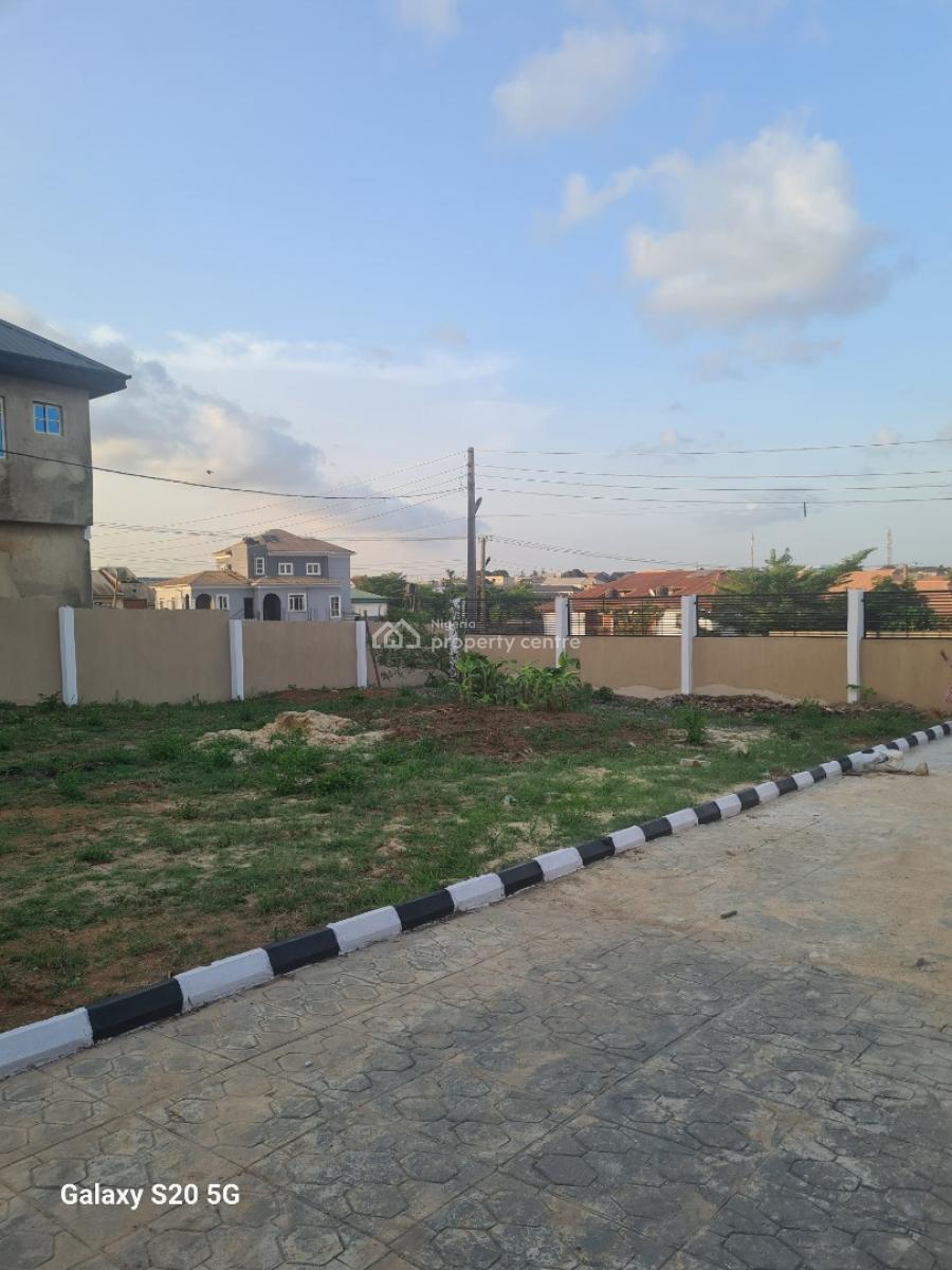 Standard Plot with 2 Bedroom Ensuite (upstairs), Radio Estate Off Awolowo Road, Ikorodu, Lagos, Residential Land for Sale