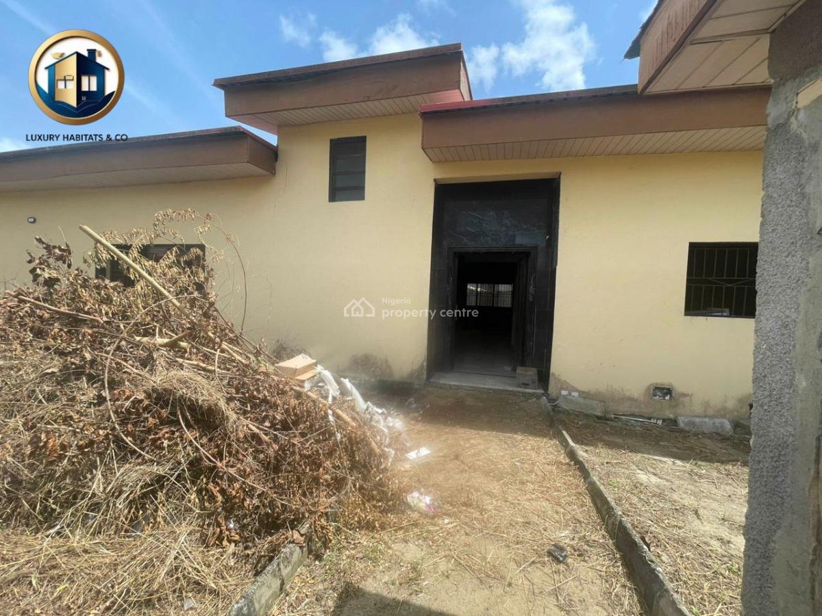 6 Bedroom Bungalow Consisting of 5 Bedrooms, a Penthouse & a Bq, Mayfair Gardens Estate, Awoyaya, Ibeju Lekki, Lagos, Detached Bungalow for Sale