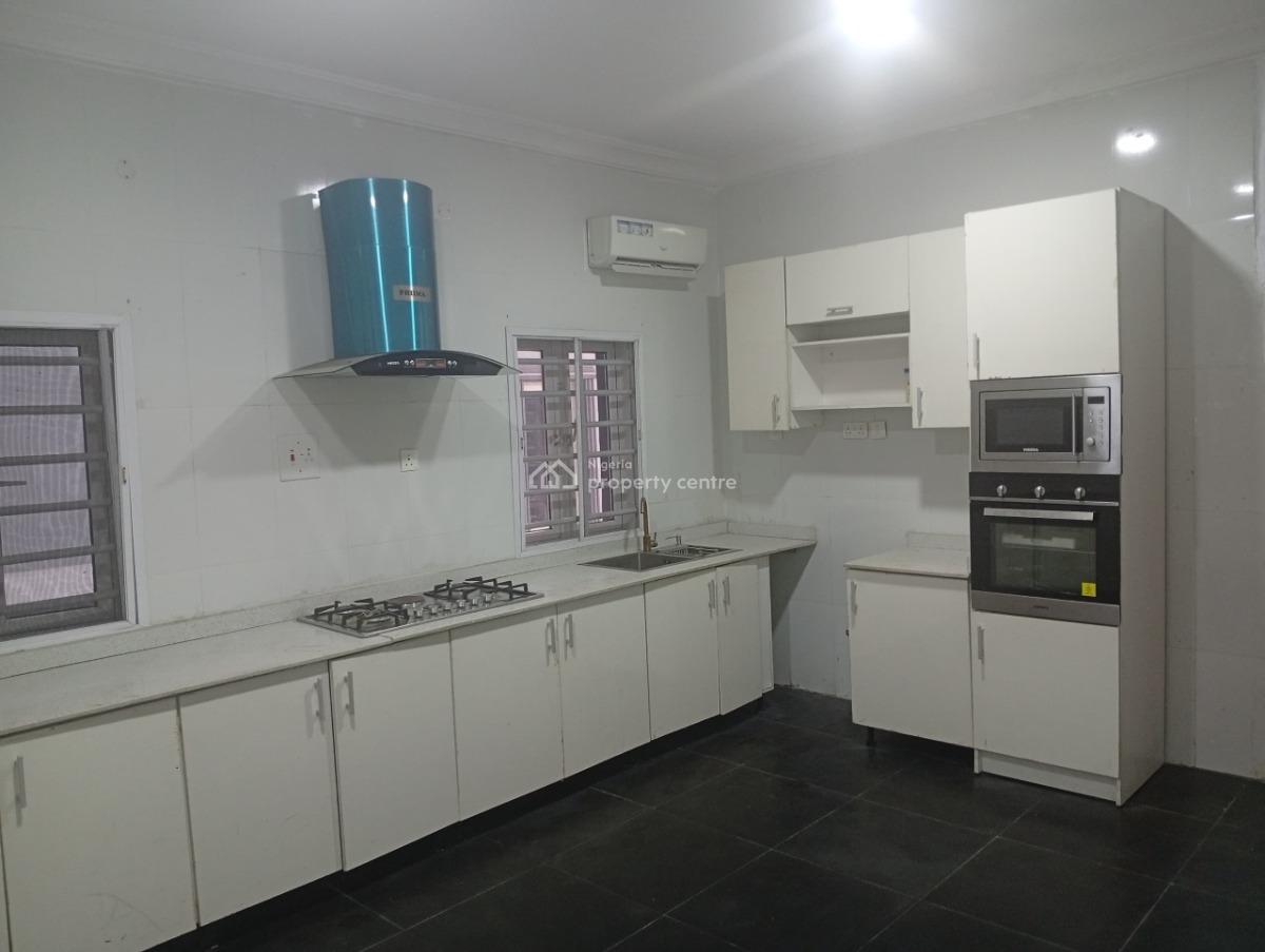 Well Built 10 Units of 3 Bedroom Apartment with Bq and Elevator, Old Ikoyi, Ikoyi, Lagos, Flat / Apartment for Rent