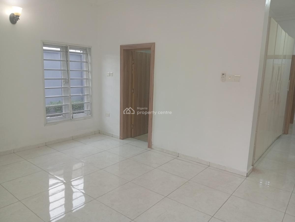 Well Built 10 Units of 3 Bedroom Apartment with Bq and Elevator, Old Ikoyi, Ikoyi, Lagos, Flat / Apartment for Rent