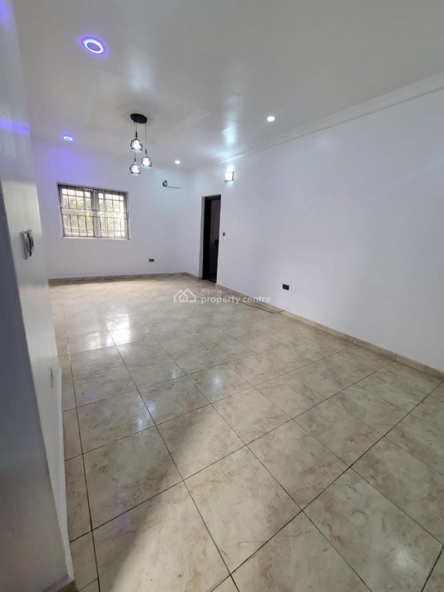 Cozy 2 Bedroom Flat, Lekki Phase 1, Lekki, Lagos, Flat / Apartment for Rent