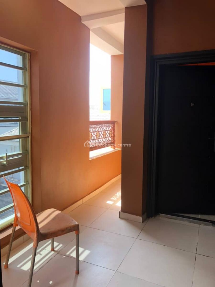 Fully Equipped Unisex Salon Shop, Ado, Ajah, Lagos, Shop for Rent