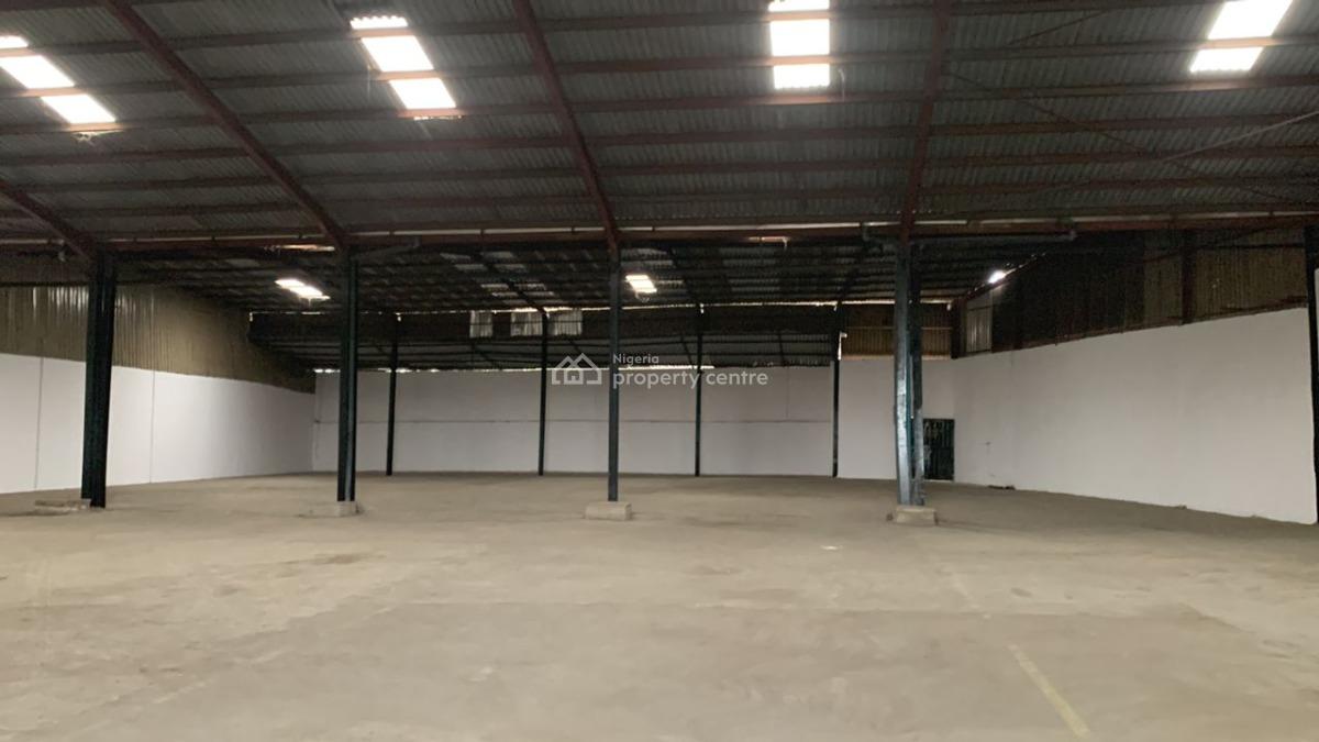 Warehouse of 1800sqm, Oshodi Apapa Express Way, Isolo, Lagos, Warehouse for Rent