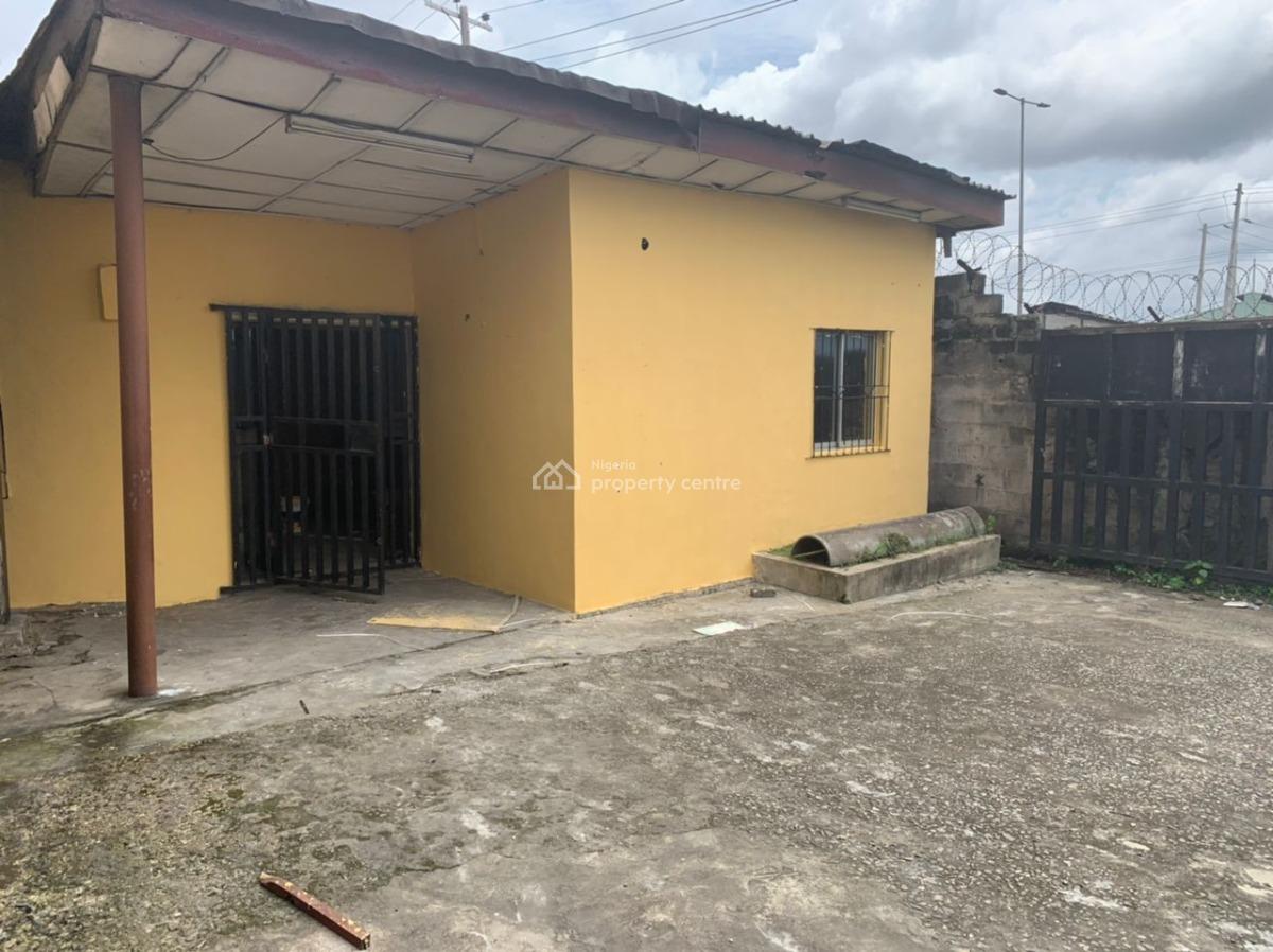 Warehouse of 1800sqm, Oshodi Apapa Express Way, Isolo, Lagos, Warehouse for Rent