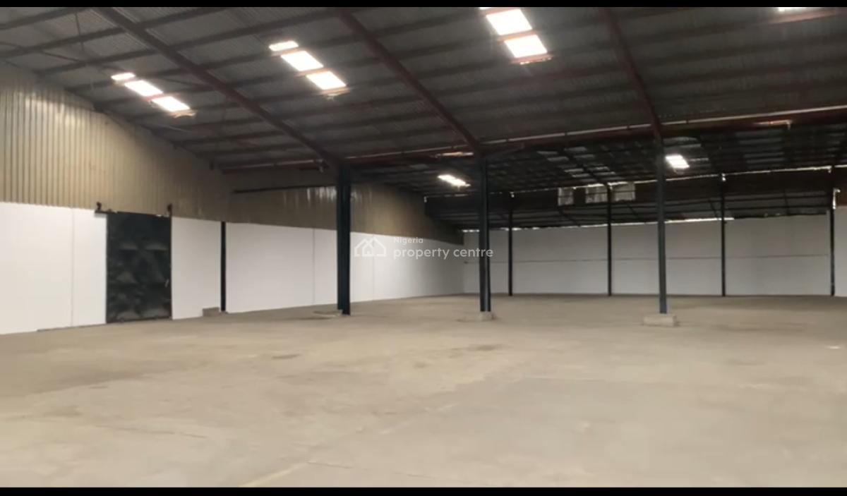 Warehouse of 1800sqm, Oshodi Apapa Express Way, Isolo, Lagos, Warehouse for Rent