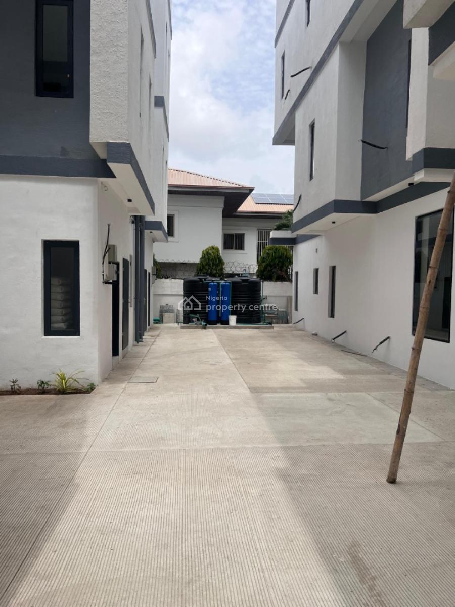 4 Bedroom Semi-detached Duplex with Bq Available, Lekki Phase 1, Lekki, Lagos, Semi-detached Duplex for Sale