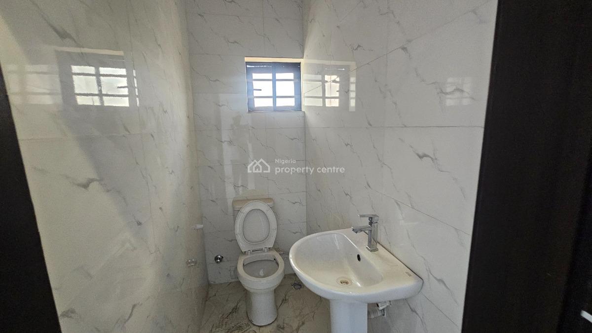 Brand New and Smart 1-bedroom Apartment with Gym, Surulere, Lagos, Block of Flats for Sale