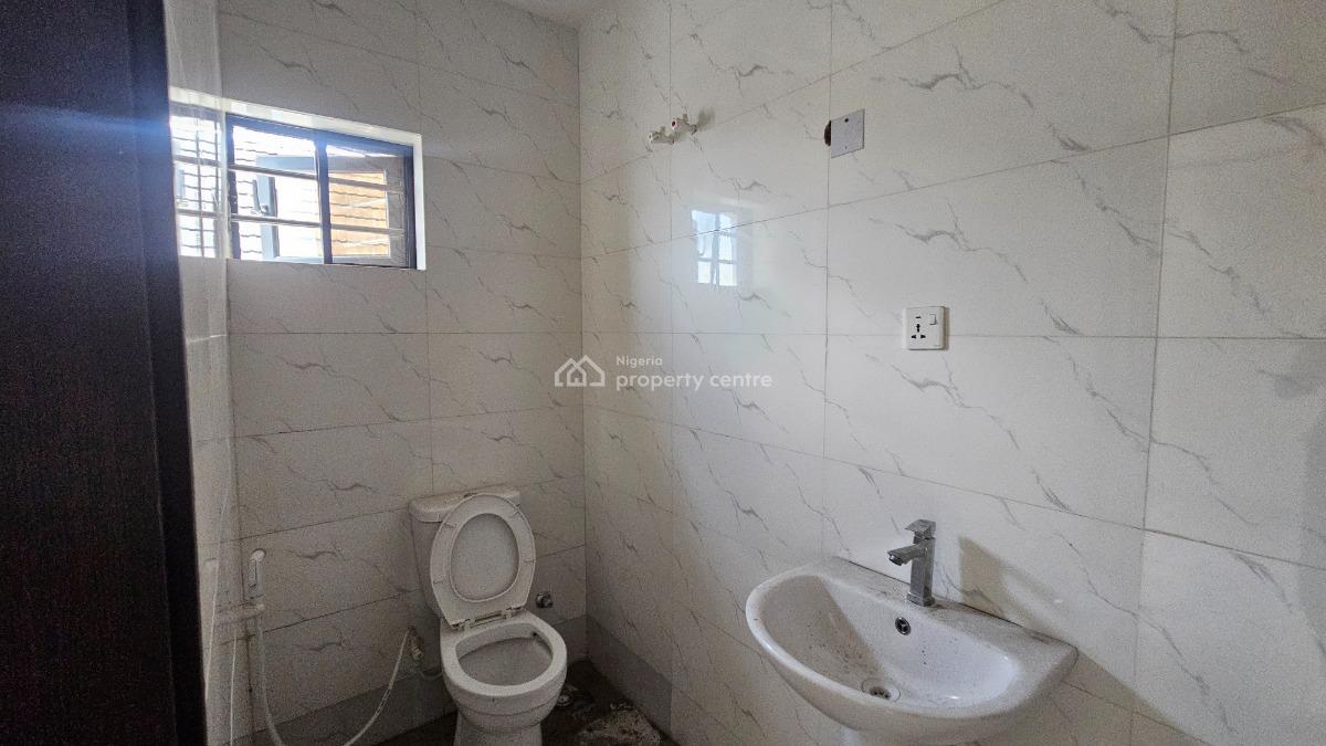 Brand New and Smart 1-bedroom Apartment with Gym, Surulere, Lagos, Block of Flats for Sale