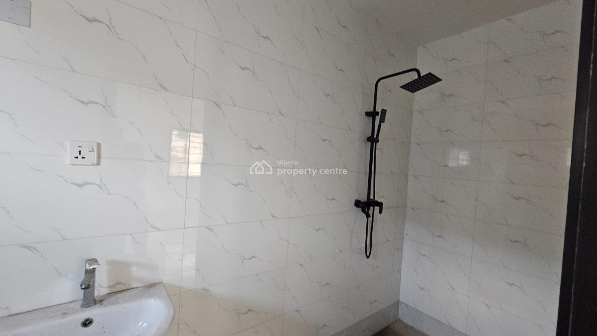 Brand New and Smart 1-bedroom Apartment with Gym, Surulere, Lagos, Block of Flats for Sale