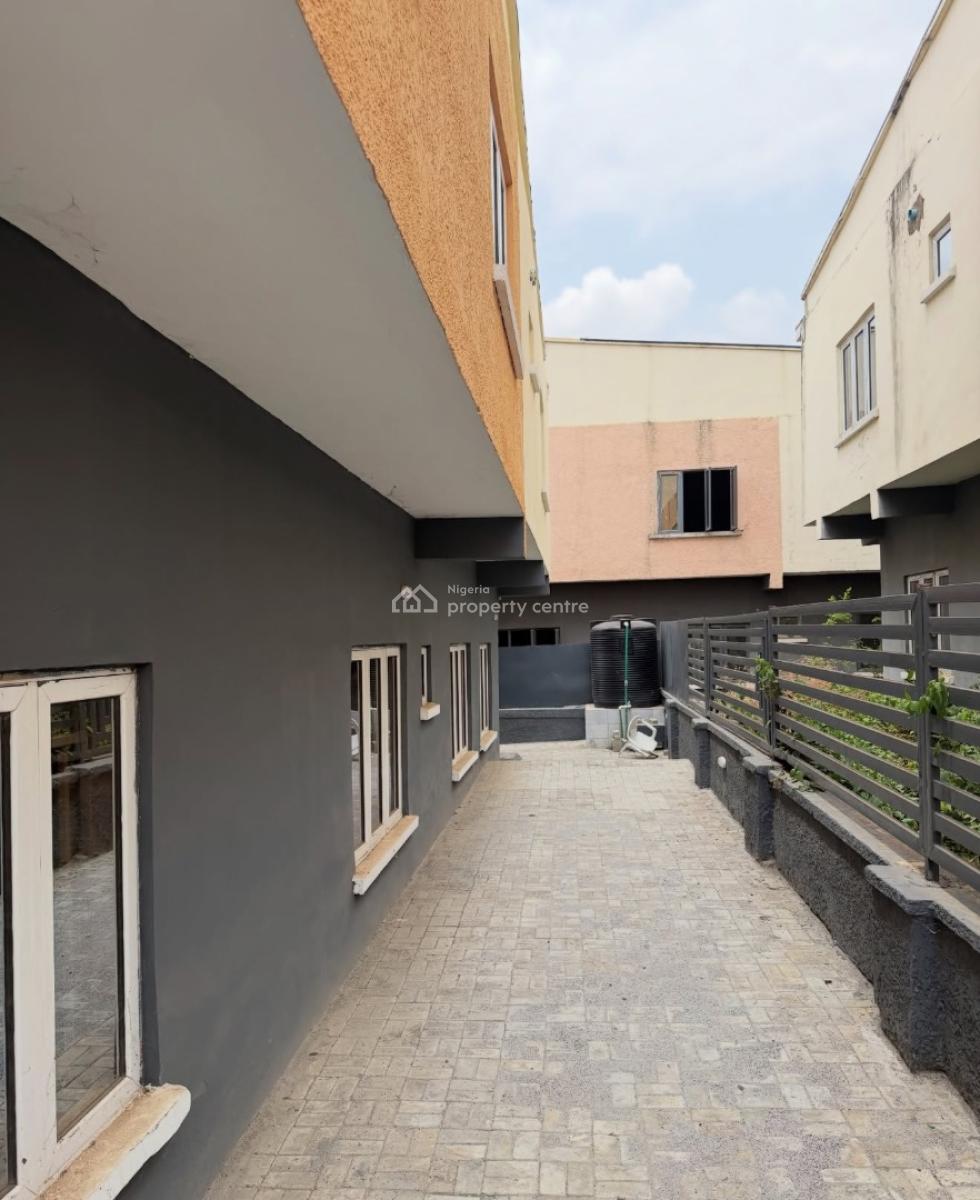 Well Finished 4 Bedroom Semi Detached Duplex, Life Camp, Abuja, Semi-detached Duplex for Rent