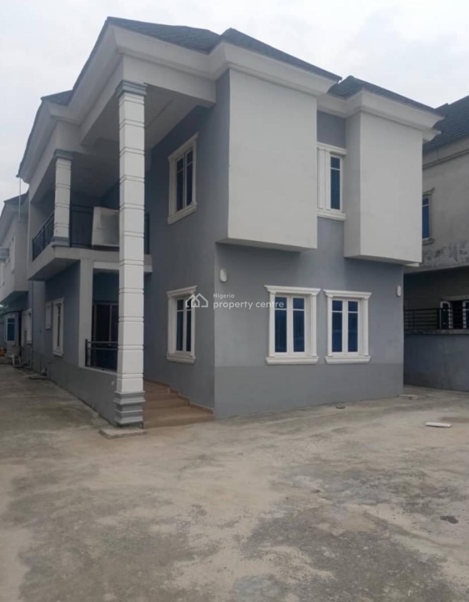 Lovely Spacious 4 Bedroom Apartment in a Secure Estate, Lekki Scheme 2, Lekki, Lagos, Flat / Apartment for Rent