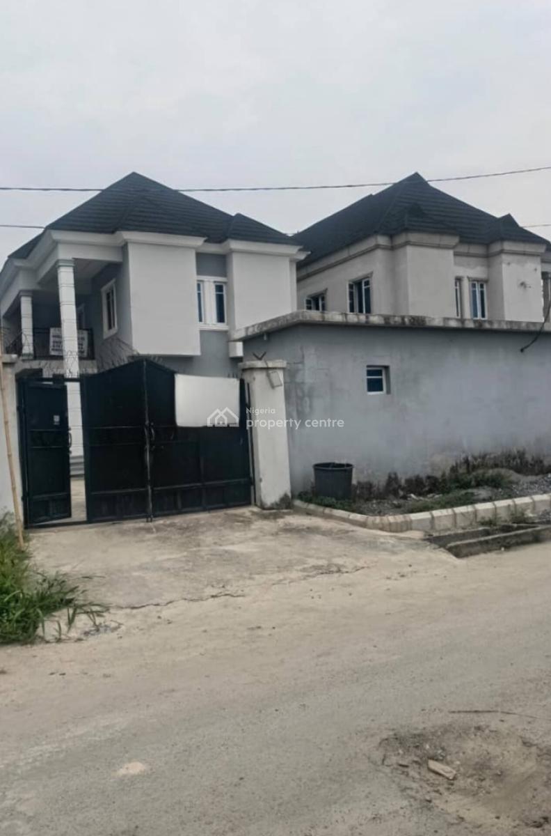 Lovely Spacious 4 Bedroom Apartment in a Secure Estate, Lekki Scheme 2, Lekki, Lagos, Flat / Apartment for Rent