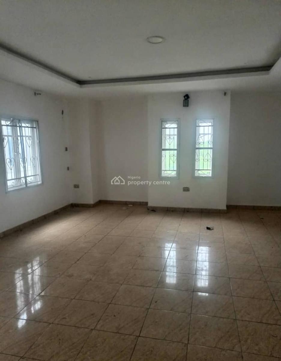 Lovely Spacious 4 Bedroom Apartment in a Secure Estate, Lekki Scheme 2, Lekki, Lagos, Flat / Apartment for Rent