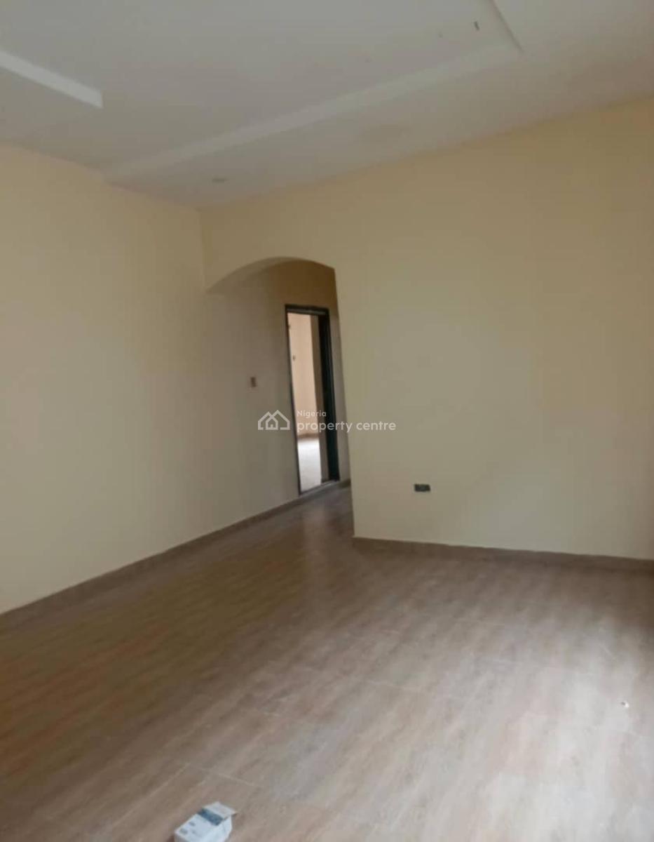 Lovely Spacious 4 Bedroom Apartment in a Secure Estate, Lekki Scheme 2, Lekki, Lagos, Flat / Apartment for Rent