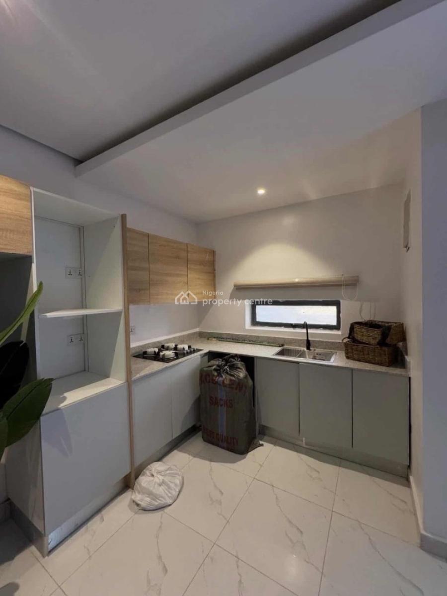 2 Bedroom with Furniture, Lekki Phase 1, Lekki, Lagos, Flat / Apartment for Rent