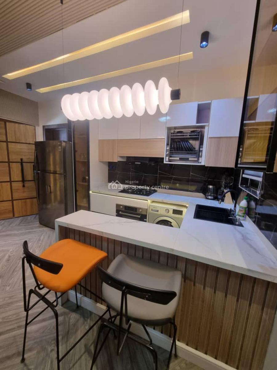 Luxury Two Bedroom Apartment, Freedom Way, Lekki Phase 1, Lekki, Lagos, House Short Let