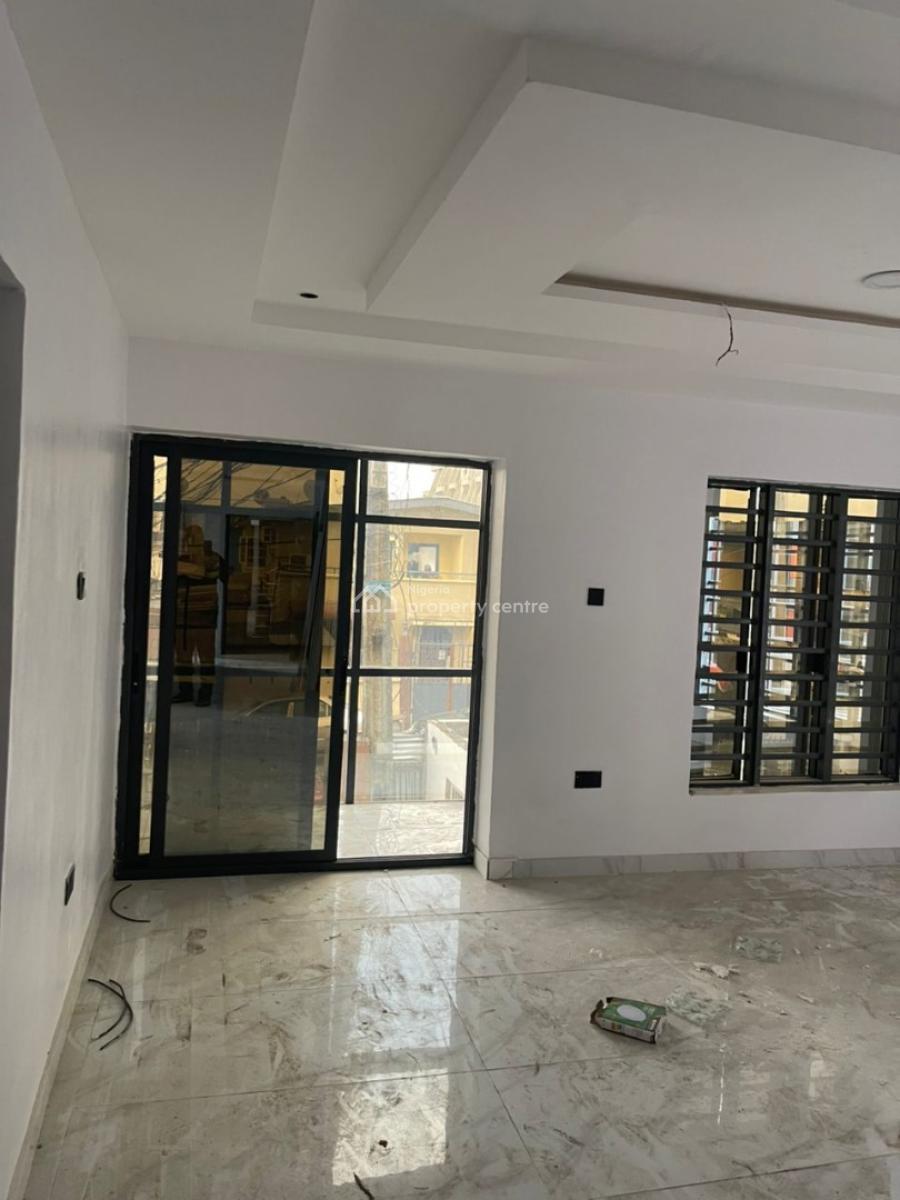 Lovely 2 Bedroom Flat Office Space, Anthony, Maryland, Lagos, Office Space for Rent