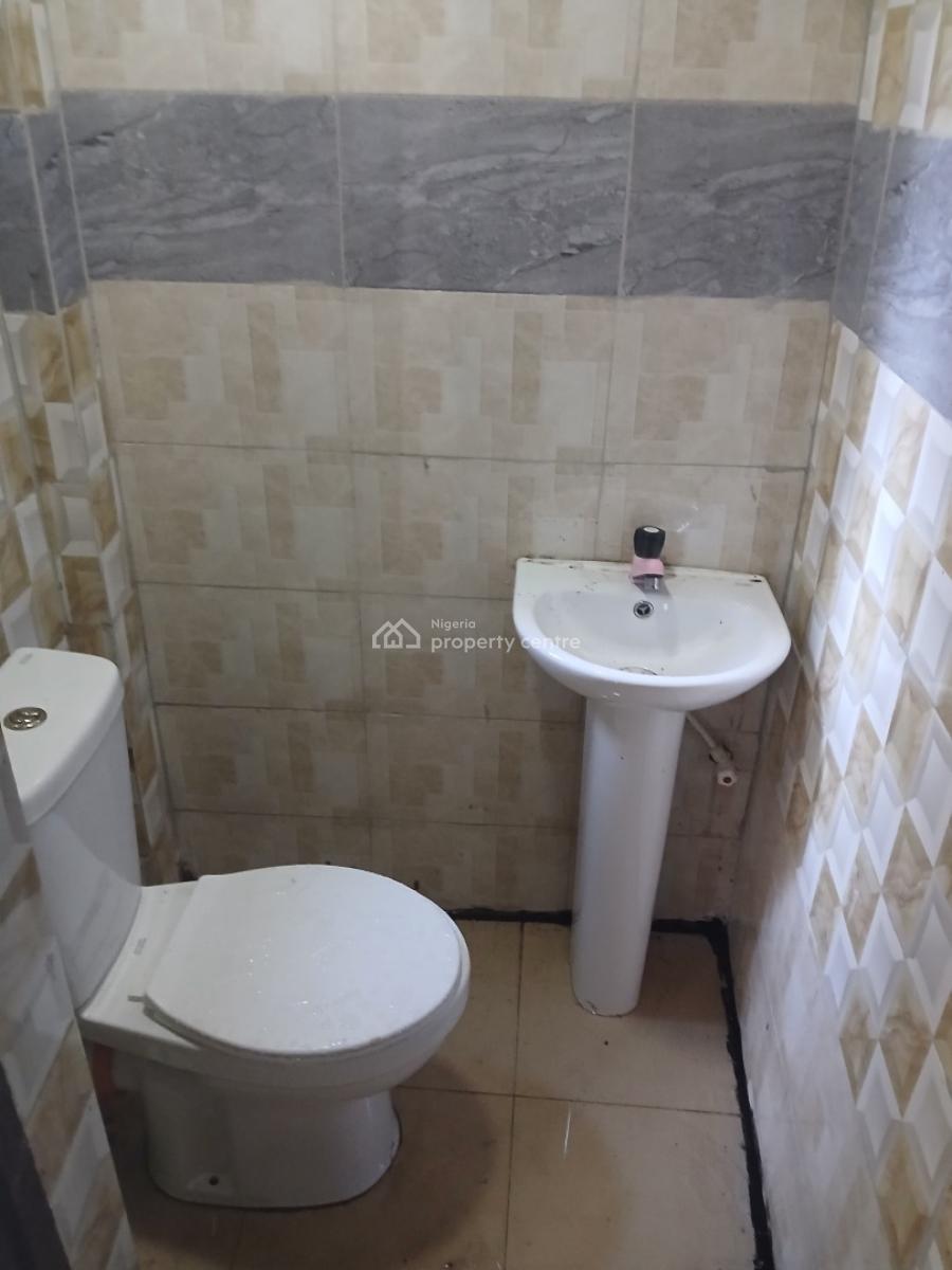 Decent Mini Flat with Two Toilets, Magodo Estate Shangisha, Gra Phase 2, Magodo, Lagos, Mini Flat (room and Parlour) for Rent