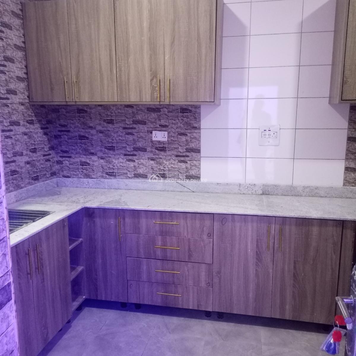 2 Bedroom Flat, By Zagada Filling Station By Ebeano Road, Gaduwa, Abuja, Flat / Apartment for Rent