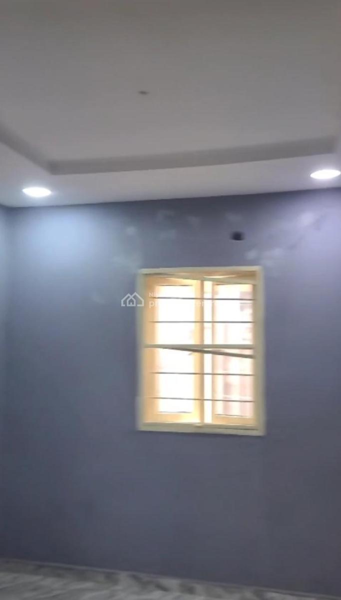 Lovely 2 Bedroom Flat, Gra Phase 2, Magodo, Lagos, Flat / Apartment for Rent