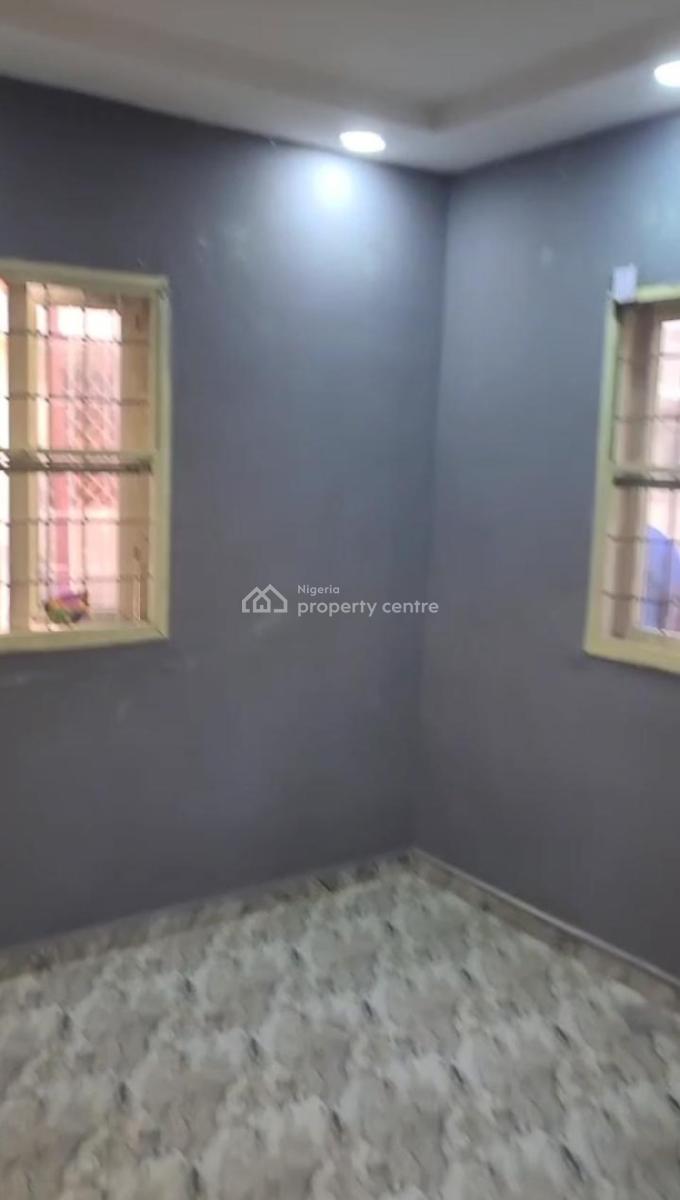 Lovely 2 Bedroom Flat, Gra Phase 2, Magodo, Lagos, Flat / Apartment for Rent