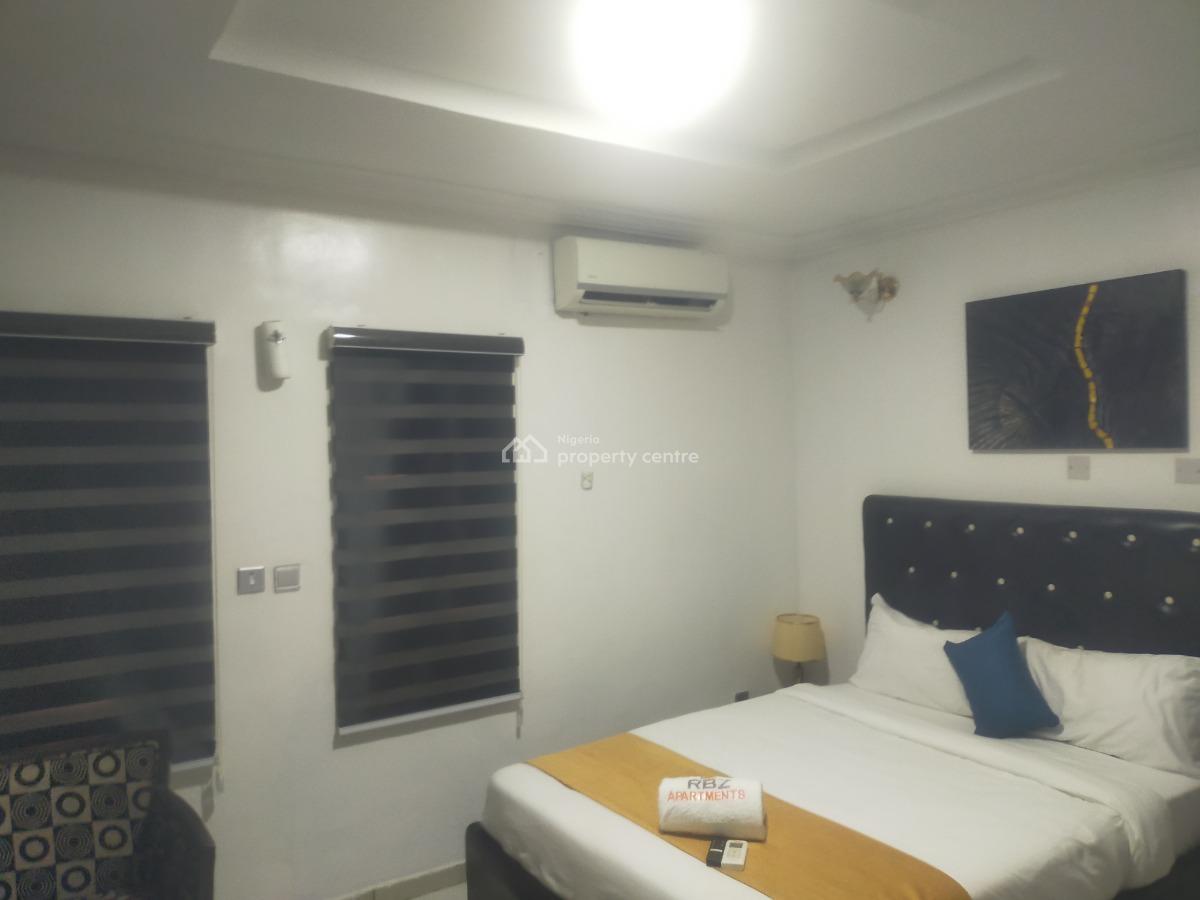 4 Bedroom Flat Up, Arowojobe Estate, Gbagada, Lagos, Flat / Apartment for Sale