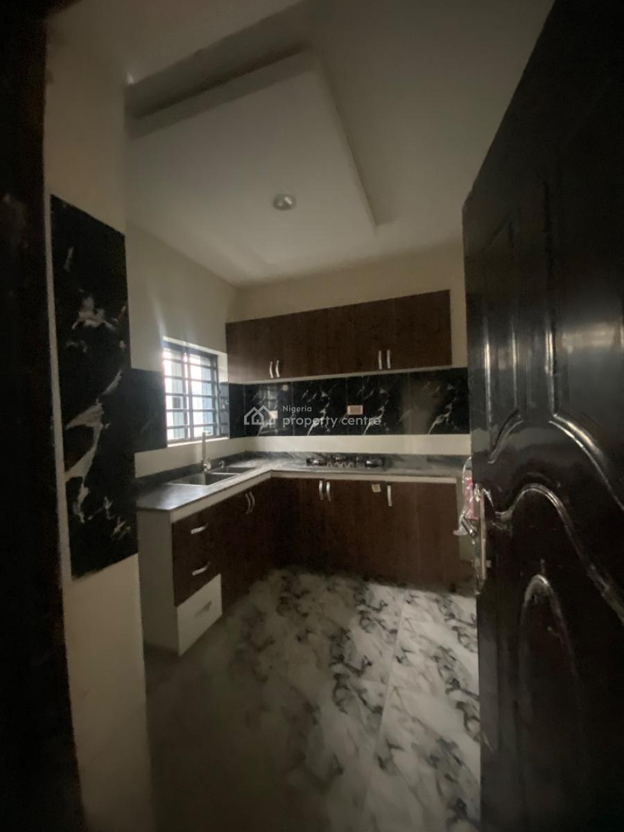 Luxury Living  Spacious 2-bedroom Pop Apartment Available, Igbogbo, Ikorodu, Lagos, Flat / Apartment for Rent