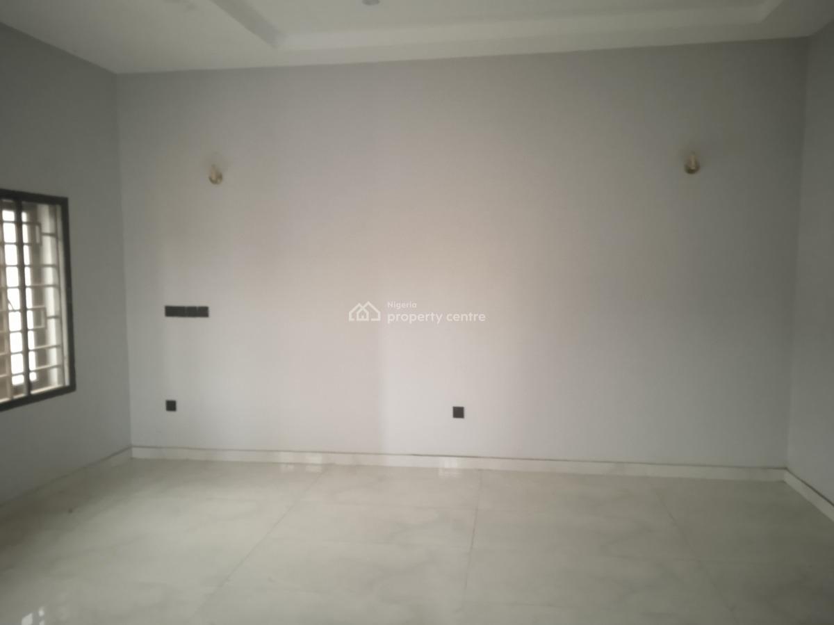 Contemporary and New 5 Bedroom Semi-detached, Main Works and Housing, Gwarinpa, Abuja, Semi-detached Duplex for Rent