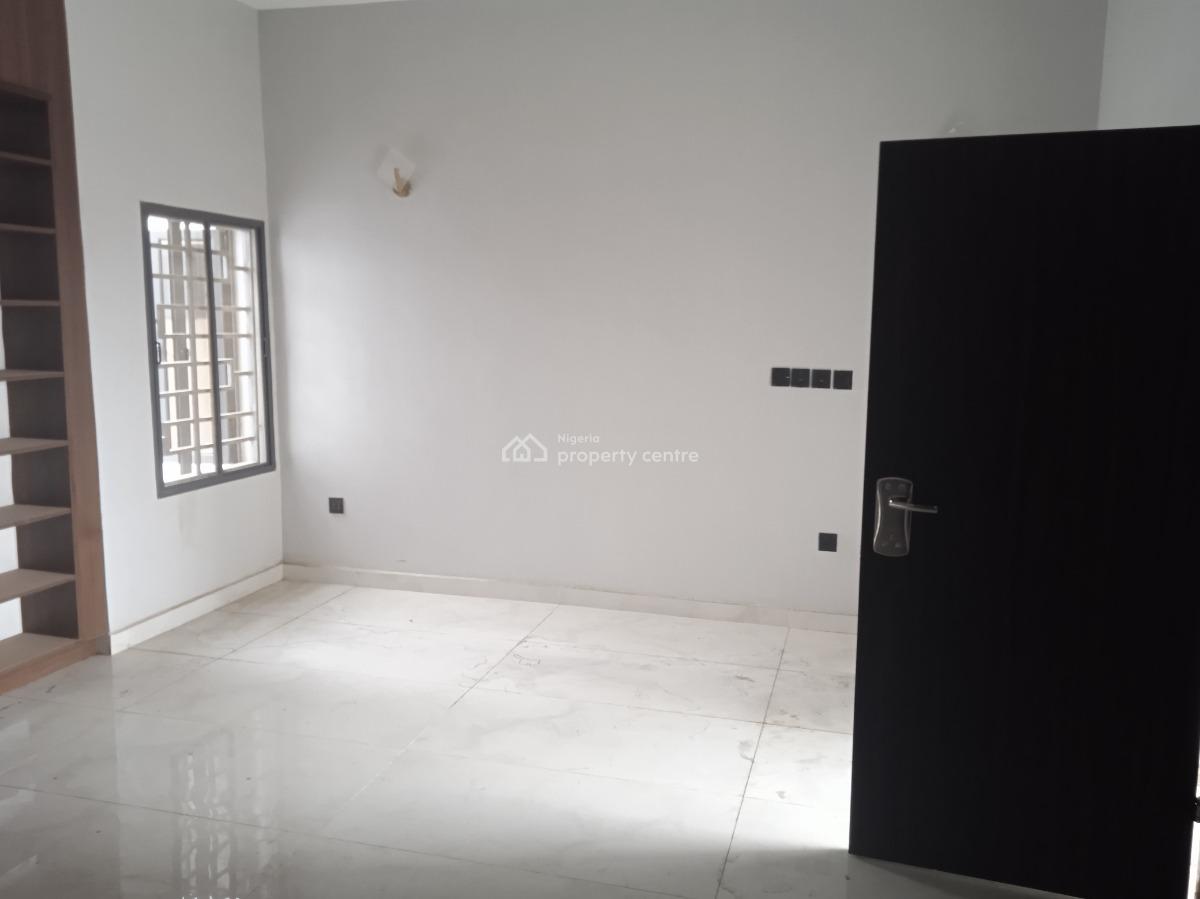 Contemporary and New 5 Bedroom Semi-detached, Main Works and Housing, Gwarinpa, Abuja, Semi-detached Duplex for Rent